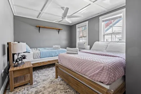 Easiest Location! Rent a Boat, Attend a Wedding! 2600sqft on Main St Meredith