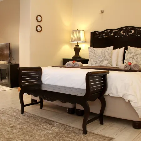 Del Roza Guest House