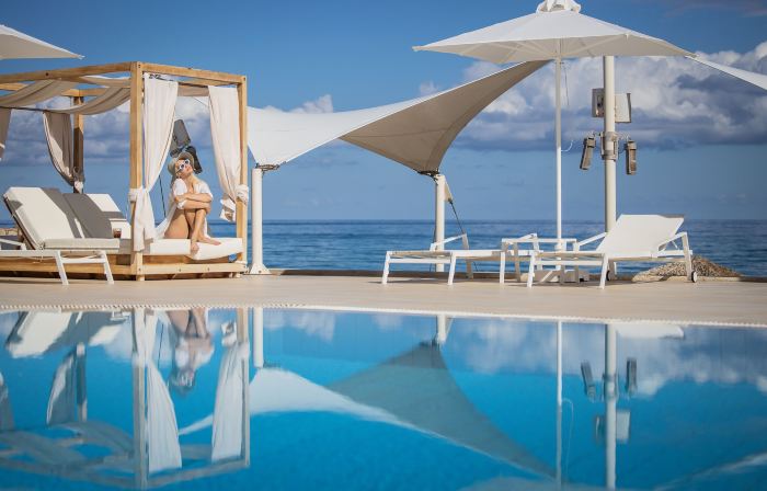 Akrogiali Beach Hotel Apartments