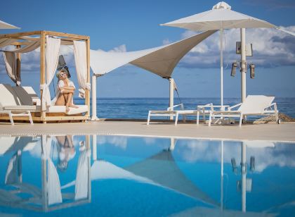 Akrogiali Beach Hotel Apartments