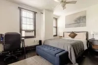 Wonderful House in Long Island City, comforting and spacious near to Manhattan โรงแรมในท่าอากาศยานลา การ์เดียน