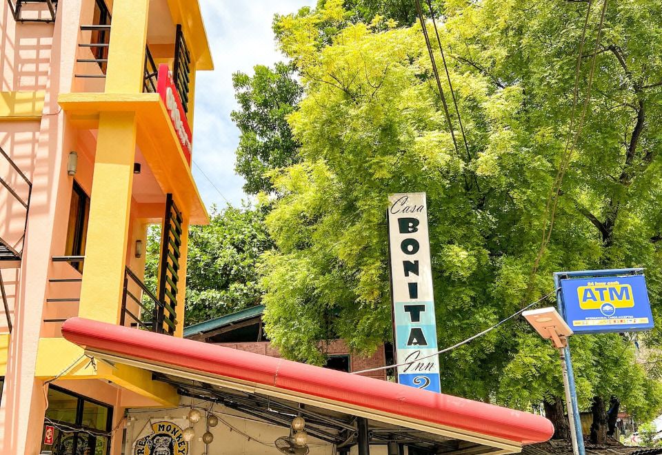 Ester's Place Casa Bonita Inn
