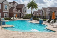 Gorgeous 4 Bedroom Family Friendly Close to Disney 7573 - Rooftop Pools