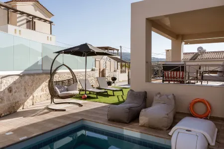Villa Ismini 3 Bedrooms with Pool , Sea View and E-Car Charger