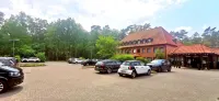 Heidehotel Soltauer Hof - parking
