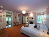 The Ashbrook Hotel Hotels in Franklin County