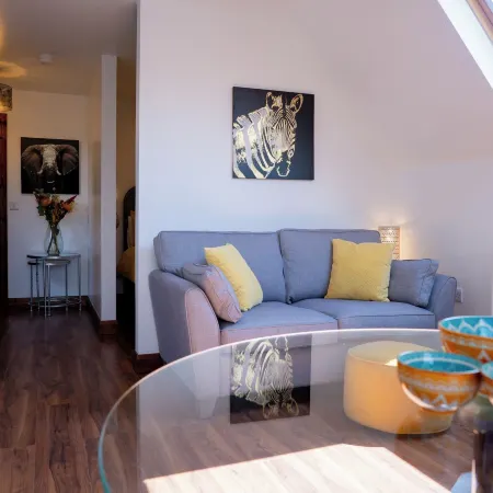 Limavady Cherry Tree Apartment, Sleeps 2 & Parking