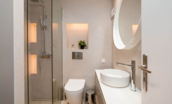 Phaedrus Living: Cozy Flat Koukaki