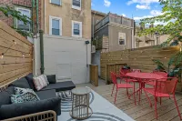 Passyunk Square Spacious 1 Br Oasis- Huge Deck