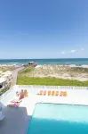Golden Sands Carolina Beach Oceanfront, Tapestry by Hilton - Strand