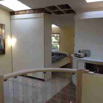 Aloft Apartment - Above It All (Not in a Box Rooms