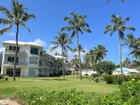 Spacious & quiet 3 BR Apt. with ocean view