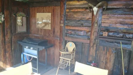 hamlet of ZITAMBOLI 900m above sea level and 1 hour from the sea escala hikes