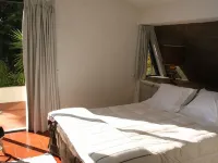 Casa Dos Vidros - Lakefront Charmer Villa 토마르 호텔