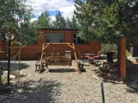 SPACIOUS CORNER LOT!  Mountain Chalet Located In Beautiful Tiger Run RV Resort.