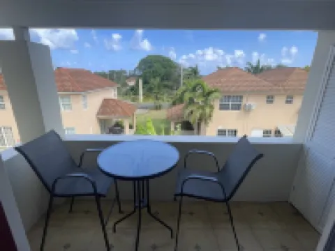 Family cozy apt. 5min to Rio Nuevo Village beach, rafting & horseback riding.