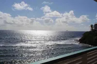 Oceanfront 2 bedroom/2bath in beautiful Bolongo Bay Hotels in Southside