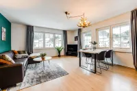 VYLD: Hirschberg with balcony and mountain view