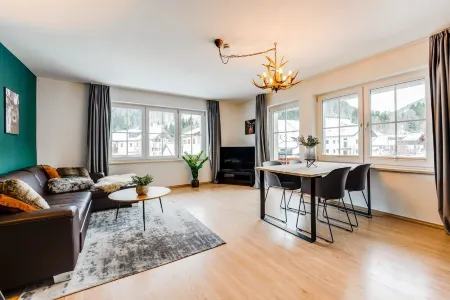 VYLD: Hirschberg with balcony and mountain view