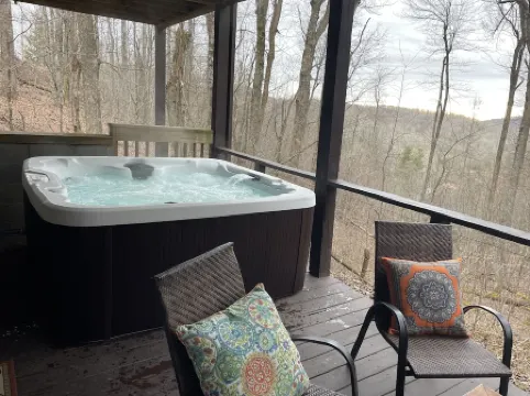 Spacious Mountain Home Close to Blue Ridge Pkwy w/ Hot Tub