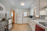 Myrtle house|Families|Downtown Stillwater5mile)|CloseToTwinCities