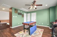Katy Home Away 3BR 3.5BT Ensuite Near I-10 KatyMills Typhoon TX