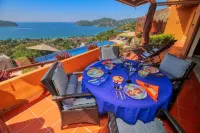 VIEWS Beach  Designer Upscale 2-4 adultsBest Location CASA ZIH LaRopa Playa
