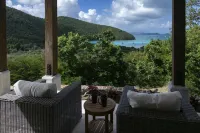 Walk to world famous Maho Bay! Privacy, views, pool, 4 equal king size bedrooms. Hotels in Central