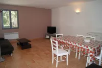 90m² apartment (4-5 people) in a quiet area - MONTI Hotels in Canale-di-Verde