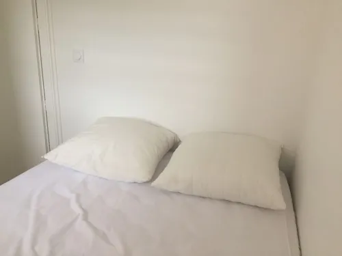 FACING THE SEA, Very nice apartment T2, large balcony and beach below - 2성급