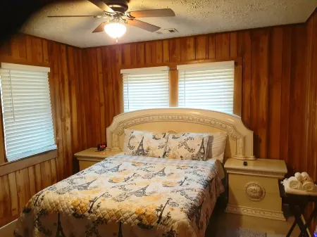 House ~ Near Airport “ATL Weekly & Monthly Discounts! Free WiFi & Parking!