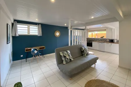 Joli appartement tout neuf janvier 2022 dans le sud de l'île, proche des plages Отели в г. Ривьер-Сале