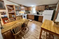 Cozy cabin. Quiet valley. Hot tub & views. Close to everything CO has to offer.