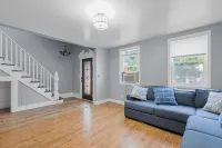 4 bedroom home near Downtown GR