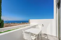 Villa Caterina, Ocean View with Private Heated Pool, Ideal for Golf Lovers