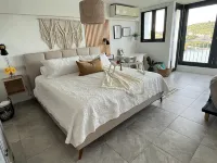 Couples Retreat Studio Ocean Front,300MB WiFi.  SuperHost!!