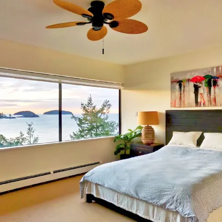 Waterfront Room with Private Bath and Deck Near Marina, Private Beach Access