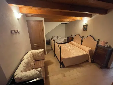 House in the woods 15 km from the 5 Terre