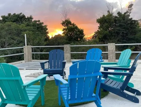 Casa Tesoro-pool home. Walk to beaches/restaurants