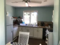 House on creek with dock and private! Lancaster County 호텔