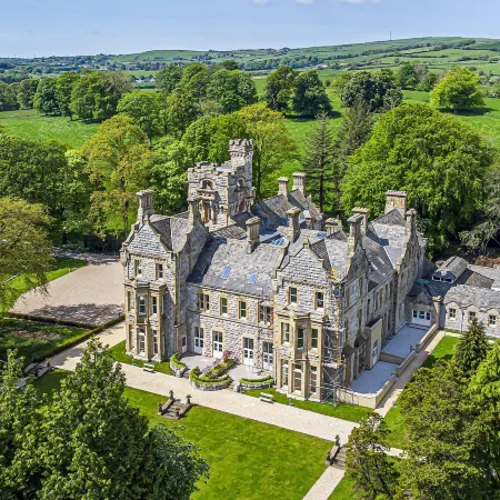 The Elizabeth Suite Stone Cross Mansion
