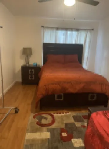 Centralized 2 bedroom apartment SOHO