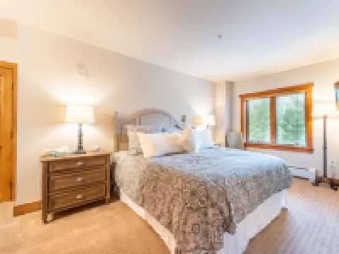Red Hawk Lodge by Summit County Mountain Retreats Hotels in Dillon