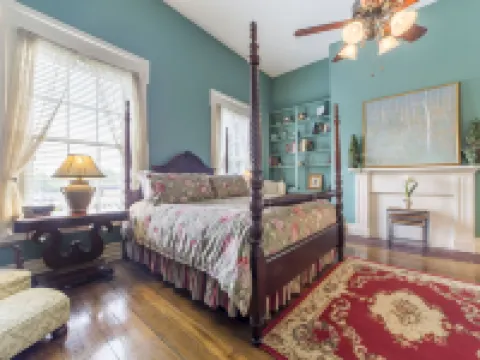 Bourbon Manor Bed & Breakfast Inn Hotels in Bardstown