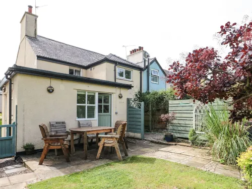 Silva Hotels in Llangoed