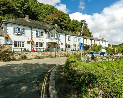 Fal River Cottage Hotels in Truro