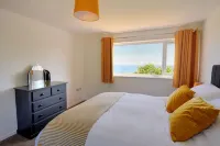 Lottys Lookout Hotels in Charmouth
