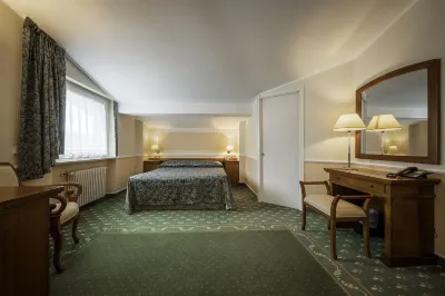 Hotel Elena Hotels in Challand Saint Anselme
