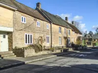 Greenham Cottage Hotels in Norton Sub Hamdon
