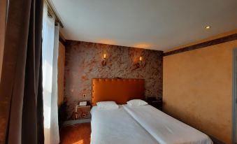 Logis Hôtel Restaurant le Medicis